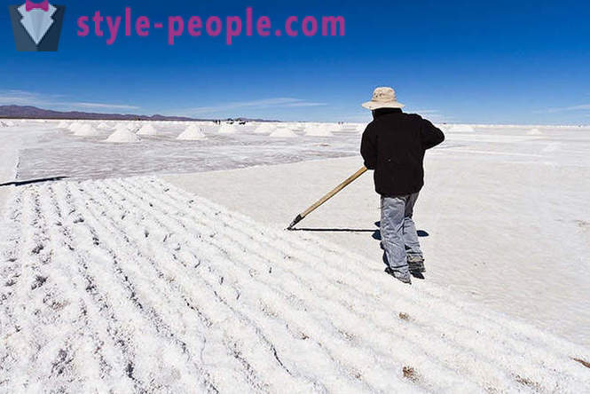 Journey through the world's largest salt desert
